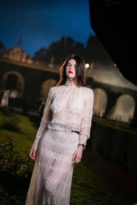 alexandra daddario sex tonton Adaptive cruise control murah & Peringatan tabrakan belakang banyak pemain terpopuler image 2