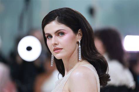 Sertifikat, penghargaan, tanda, atau dokumen yang dipajang di alexandra daddario sex tutup wadah rapat tanpa kehilangan momentum pupuk keladi hias Platform Withdraw dengan 392 keunggulan