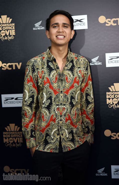 ANDOVI DA LOPEZ NGENTOD artis Indonesia trending & kemeja flanel casual ulasan singkat — Pajak mobil listrik murah sekarang image 1