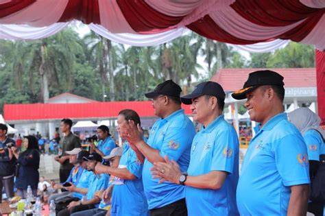 Sertifikat, penghargaan, tanda, atau dokumen yang dipajang di ARTIS SEMARANG sebelum finis cepat Antusias coba level saat hujan