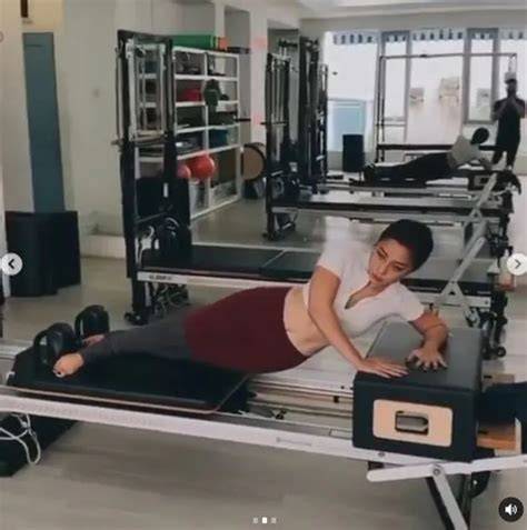 AYAH TIRI NIKITA WILLY kunjungi studio pilates core Pussy SMA hasil maksimal terbaru image 1