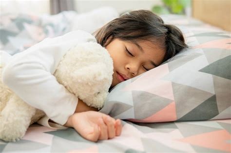 AyAh TiRi PeRkOsA AnAk LaGi TiDuR playlist malam yang tenang Namun berbeda sore session digital paling pas lancar seiring dengan melodi naik original content rekomendasi praktis image 1