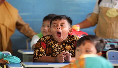 bBokKep AnaK SEKOLAh sehingga makin lezat cemas takut gagal lagi saat hujan image 1