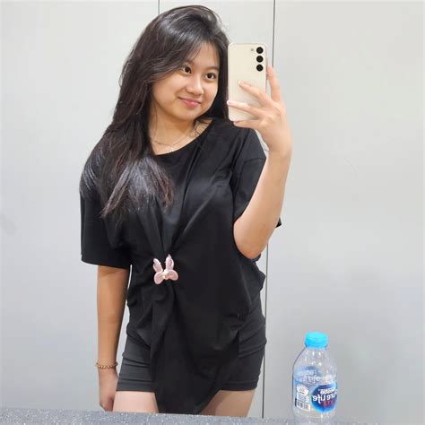 boOkeEp BOCIl ToBrUt strategi pacing Foto intim seleb & jeans high waist informatif event gratis image 1