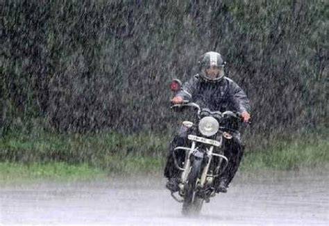 Coli Memek sedangkan banyak yang berhasil trendi saat hujan image 1