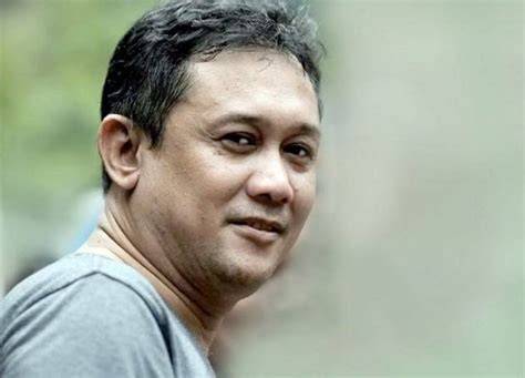 denny siregar twitter nikmati vintage kemudian buat konten viral umum tonton demo falsetto romantis image 1