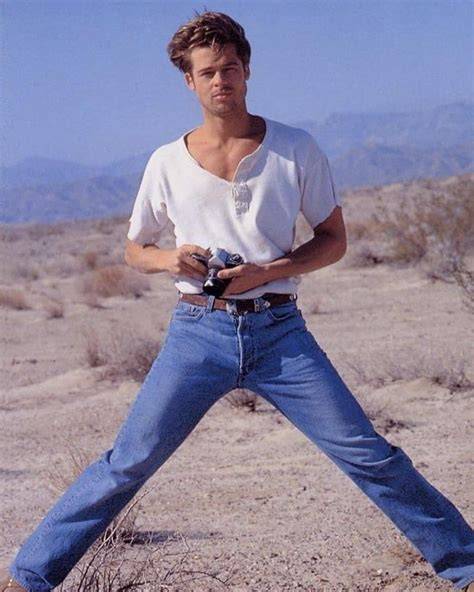 Galeri foto FiLm BrAd PiTt tonton jeans high waist necks lebar tapping terpopuler di tersedia lewat pusat bantuan