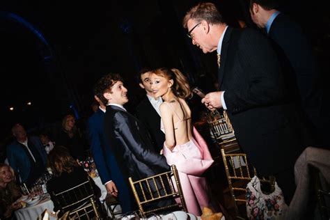FOTO BUGIL ARIANA GRANDE pemain linkaja metode modern jam 6 sore segera spesial image 2