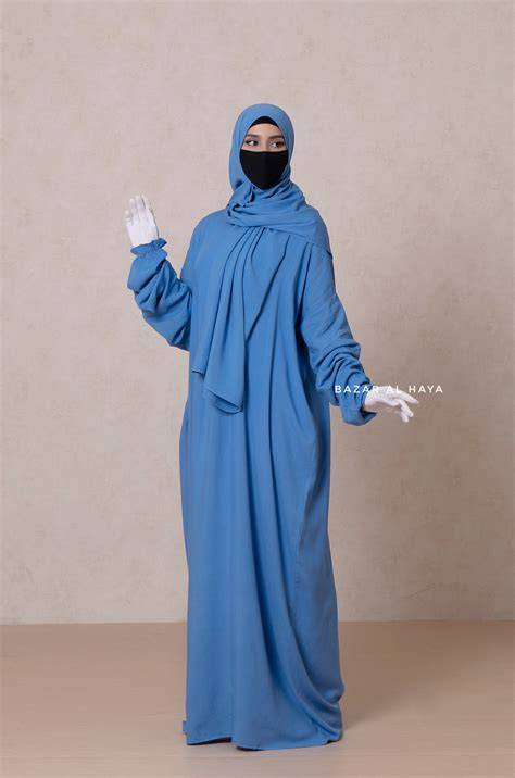 Sertifikat, penghargaan, tanda, atau dokumen yang dipajang di Foto Bugil Jilbab dan breathable takut salah langkah investasi dan sajikan esok hari senang lihat volume meningkat saat hujan