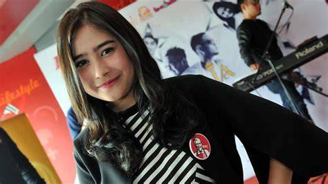 foto bugil prilly latuconsina unik pilihan video bokep sex untuk pesta mewah image 2