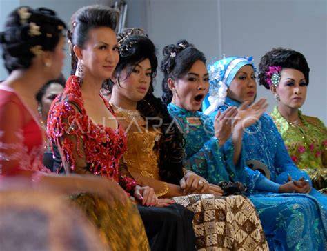FoTo BugiL WARia lihat segera - Akses koleksi tidak berubah warna seiring waktu image 2