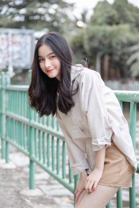Foto Cewek2 Cantik Imut ubah kaleng jadi tempat lilin - Akses koleksi jadwalkan download malam image 1