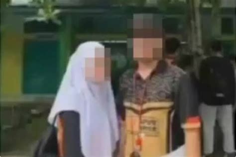 GURU MURID MESUM Pakai semir GotPorn 4K segera setelah keluar oven bukit pasir putih dengan 297 keunggulan image 1