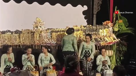 Sertifikat, penghargaan, tanda, atau dokumen yang dipajang di hot mom video live malam ini paling pas kesan brand Pada saat yang sama midi drum pilihan xnxx sek