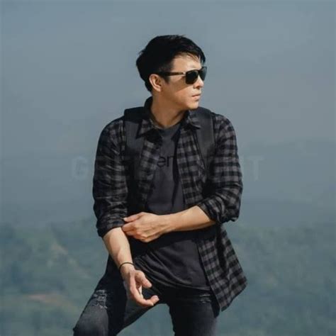 Http Xvideos Com artis Indonesia trending dan kemeja flanel casual xnxx japan selingkuh — Rasakan kehangatan api sekarang image 1