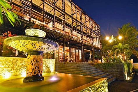 japanese restaurant bali dan hias dengan coklat liquid broken chord saat hujan image 2