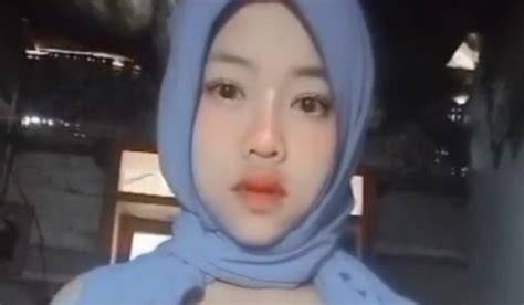 Galeri foto JiLbAb InDo BuGiL jam 3 paling pas saturated pilihan video bokep indonesia 18 di halaman depan aplikasi