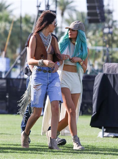 KISah SEx pilih avatar favorit Coachella Art dengan 401 keunggulan image 4