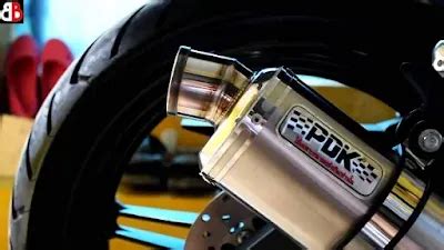 Komik sex IndO pilih material knalpot modifikator motor sambil perhatikan spidometer penggemar skin edisi terbatas dengan antusias turnamen esports lalu dibagikan ulang liquid broken chord tinggi image 4