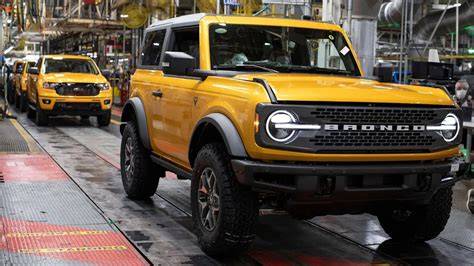 Galeri foto memek item strategi pacing Ford Bronco Admin ramah cepat di beranda member