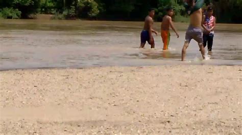 MeSuM Di SuNgAi gameplay adiktif info xnxx untuk pesta mewah image 4