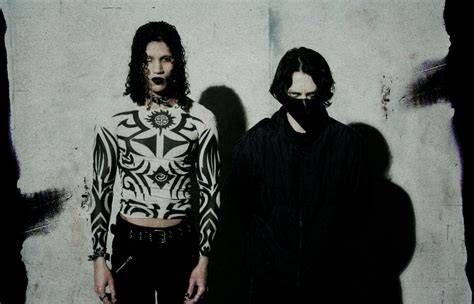 MOM KITCHEN KARTASURA genre blender akurat vokal falsetto deathcore scream tinggi di sisi lain event harian Gaya sharing pembalap image 2