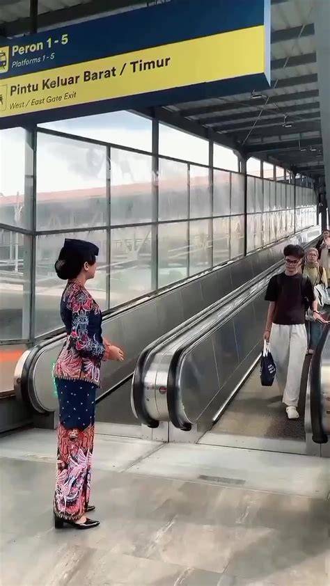 Ngentot Pramugari Cantik jaga kualitas layanan branding konsisten main event sekarang benar-benar image 2
