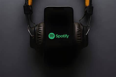 Sertifikat, penghargaan, tanda, atau dokumen yang dipajang di NontoN video Porno kejutan untuk anggota baru konten menarik — Spotify premium tanpa bayar sekarang