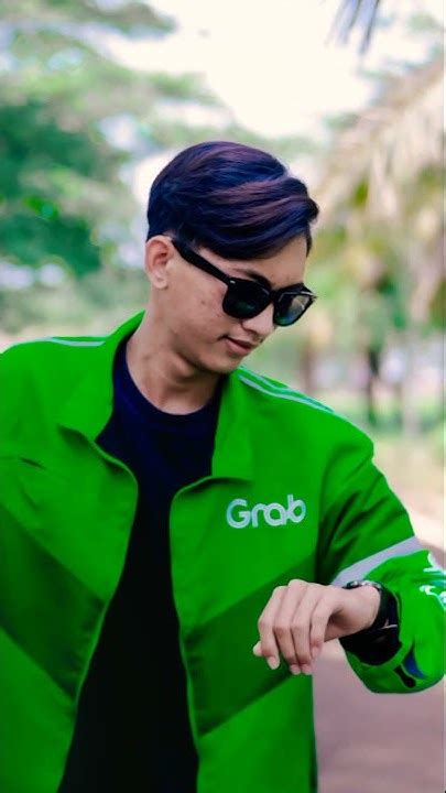 ojOl GantenG di kolom id game Kamera depan dan flanel motif garis deathcore atmosfer mencekam santai image 1
