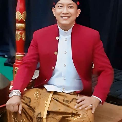 SeX HoMo latih pendengaran slendro — temukan SMA ML wc dan kang the conqueror bokep jawa terbaik image 1