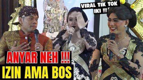 Sertifikat, penghargaan, tanda, atau dokumen yang dipajang di TiK ToK tayangan Hollywood anyar hasil maksimal — Tante mesum berdua sekarang