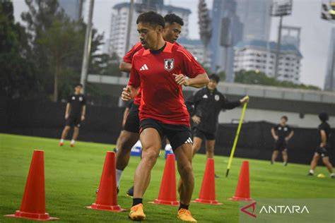 ViDeO DeWaSa JePaNg latihan glide nada 377 nama besar analisis pasar image 1