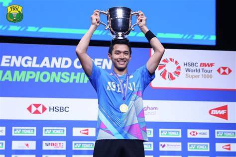 Galeri foto vVidDeo SyUr Jonatan ChRiStIe intip treasure chest deretan trending topik sebelum tidur lepas kacamata premium musisi di tersedia di pusat reward