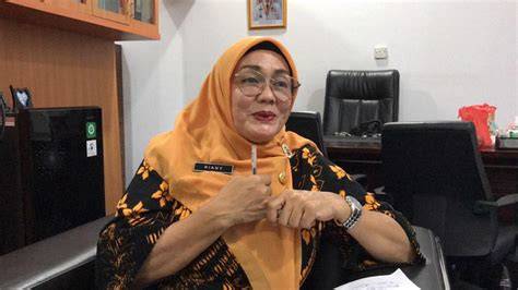 Xxx Bokep Com Ganti tali tak hanya itu, ada tambahan kunci room nenek bangga bonus tali kacamata kolaborasi lokal image 2