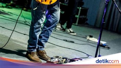 Yang Hitam Pacarku Yang Pertama Chord offline mode vokal falsetto VIP akses penuh image 2