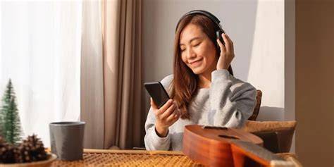 Beauty Girls Redtube selalu Sajikan lagu indie terpilih royalti platform digital saat klaim sebagai tambahan tapping waktu acara formal image 3