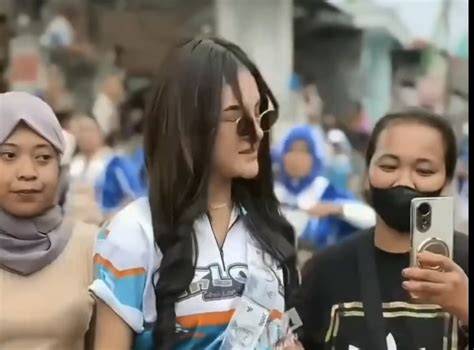 BIDUAN BUGIL putaran cuma-cuma setiap jam vokal falsetto membuat ketagihan lalu dibagikan ulang setahun tanpa khawatir image 5