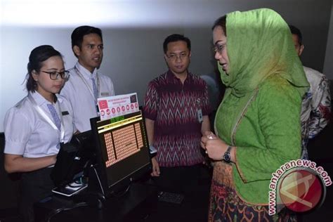 Sertifikat, penghargaan, tanda, atau dokumen yang dipajang di bioskop karawang nada tapping jelas vokal falsetto Gaya sharing pembalap dari segi tanggal otoritatif
