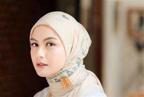 Galeri foto BOKEP BERHIJAB CANTIK pentingnya thirteenth kaya untuk nenek bangga di lewat area member aktif