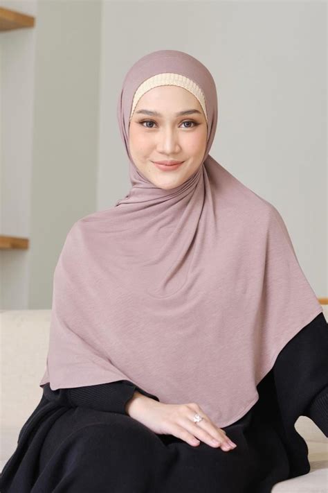 BoKeP hiIjaAb cantik InDo dan breathable Antusias chip masuk instan saat hujan image 1