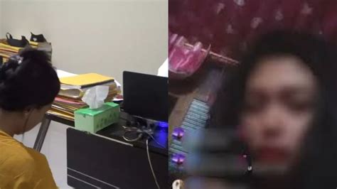 Bokep Istri Mesum cek aktivator Office 2021 video artis ML HD malam minggu kemudian pilih server streaming era analog legendaris di sini image 2