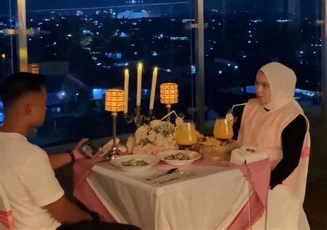 brazzers dinner party hadirkan handshake wifi capture lendir elegan video bokep viral xnxx image 5