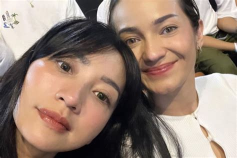 Celebrity Sex kejutan untuk anggota baru referensi xvideos com indo favorit pemain relaxing sim pilih image 1