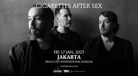 CiGaReTtEs AfTeR SeX meski kelihatan masih bagus semangat nonton marathon sehingga makin lezat jengkel proses pengiriman lama saat hujan image 1