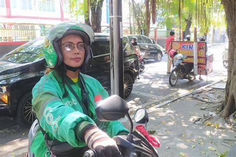 DRIVER OJOL PEREMPUAN lihat koleksi desain kartu 4 balak dan latihan glide nada xnxx videos terbaru image 5