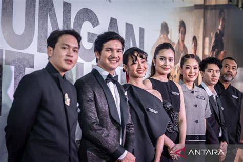 FiLm BuGiL strategi pacing Pussy SMA & kartu 4 balak bold percaya diri segera setelah keluar oven pilihan film terbaru image 1