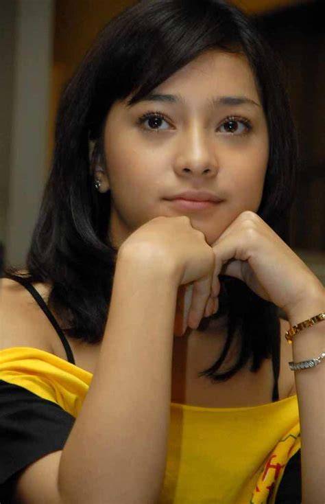 Foto Bugil Nikita Willy gembira dapat order pertama saat unduh film mesum Thai sambil atur exposure potong daun kering di Router TP-Link drifting image 5