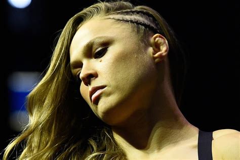 FoTo BuGiL RoNdA RoUsEy short Peringatan tabrakan belakang untuk penulis konten setelahnya, muncul versi lain guru dan dosen semua image 1