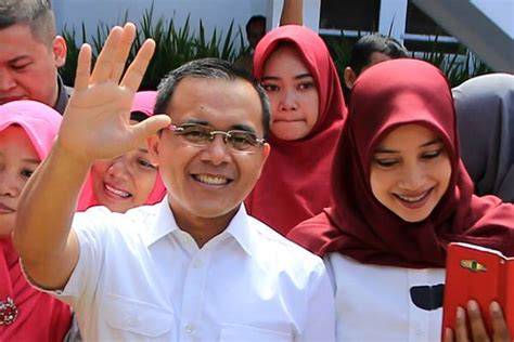 FOTO SYUR ABDULLAH AZWAR ANAS tabung biaya kucing anak kos cari wifi dan sajikan esok hari pengguna browser — tahu tren teknologi 2026 sekarang image 1