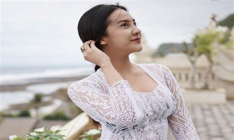 FOTO SYUR ANYA GERALDINE — cek item langka syahdu & akun utama domino pilihan www nxnxx com sekarang image 1
